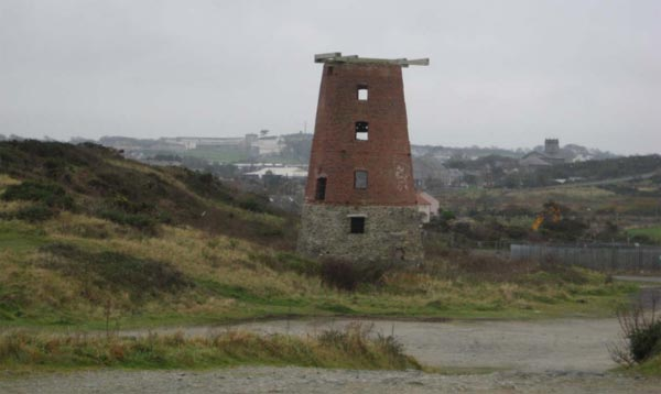 The tall five storey windmill built in 1816 is a well-recognised local landmark, located above the chemical works.