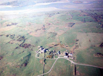 Unenclosed pasture, fieldscape, farmsteads