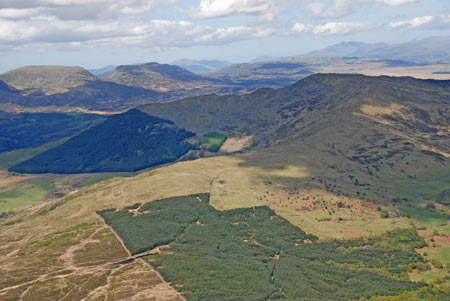 Drystone wall enclosures, farms and buildings, mining remains