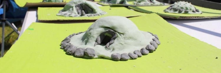 Playdoh Bryn Celli ddu