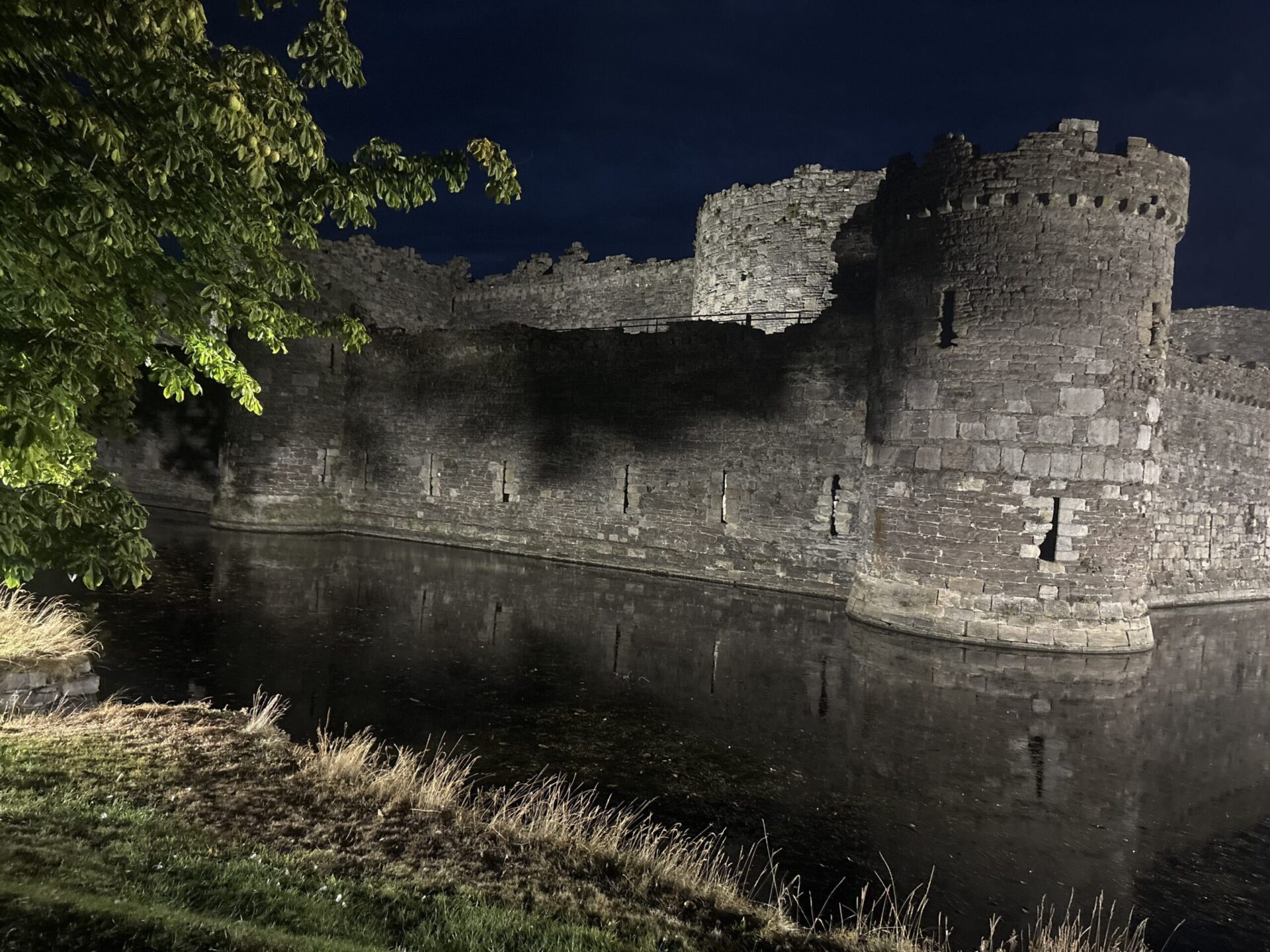 Castell Biwmares. Llun gan Sian Evans. what3words ///even.preparing.blazing